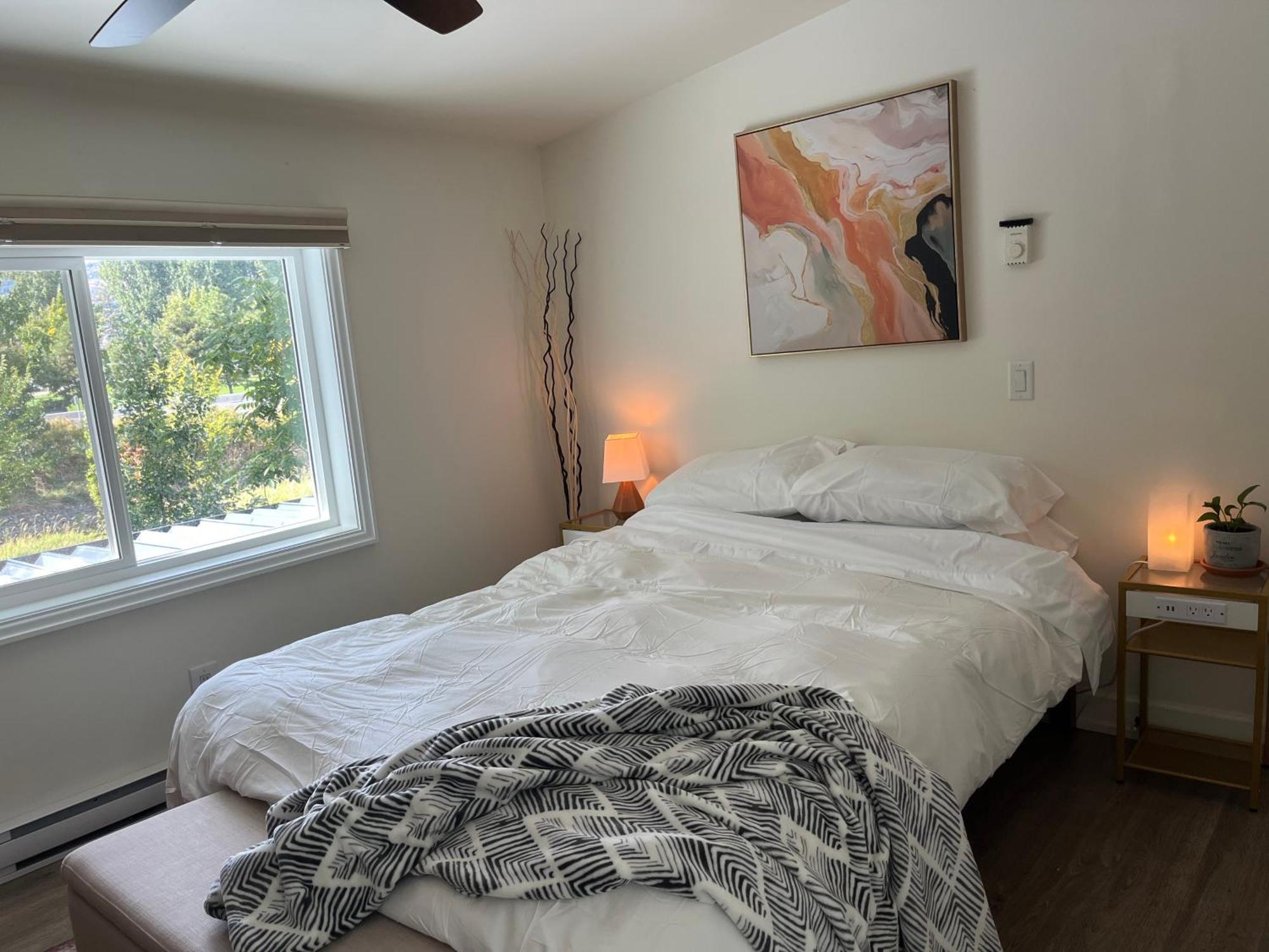 Hikari-Okanagan Sunshine B&B 킬로나 외부 사진